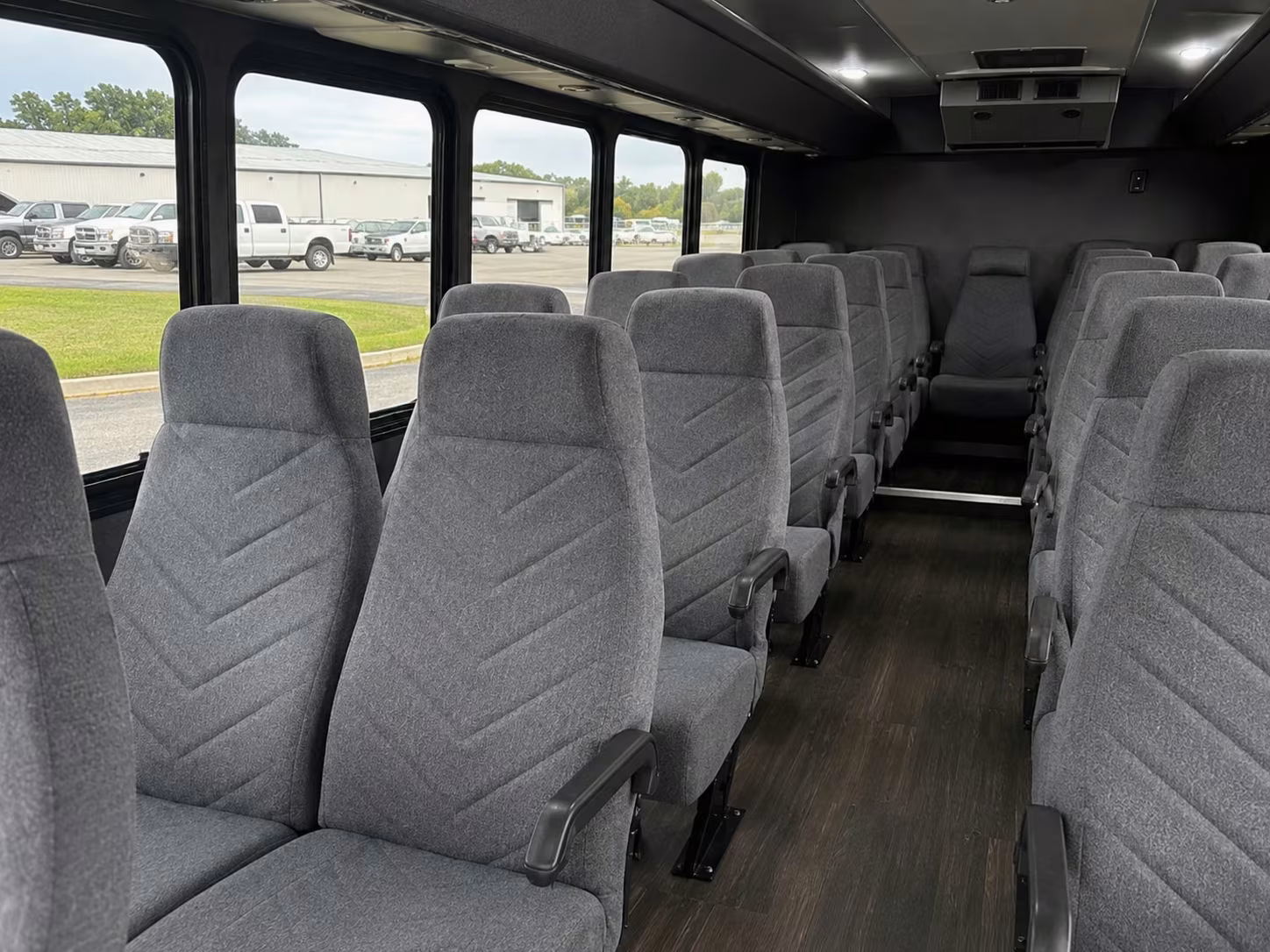 minibus and charter bus rentals in sacramento for any group size