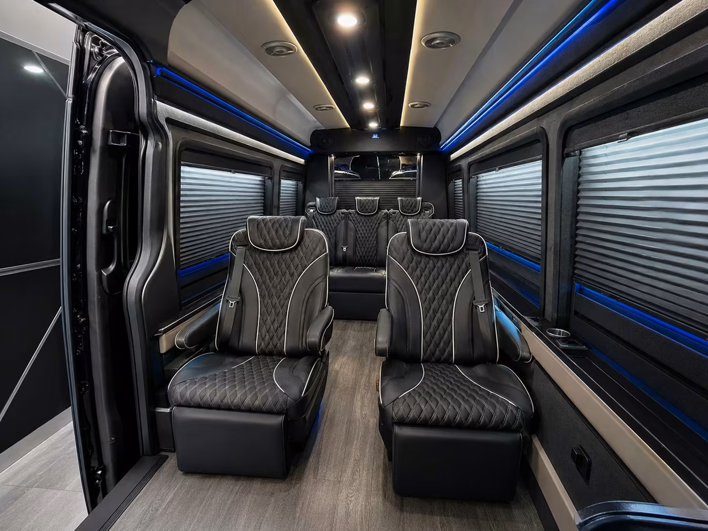 sacramento airport bus rentals for sports teams and fan groups