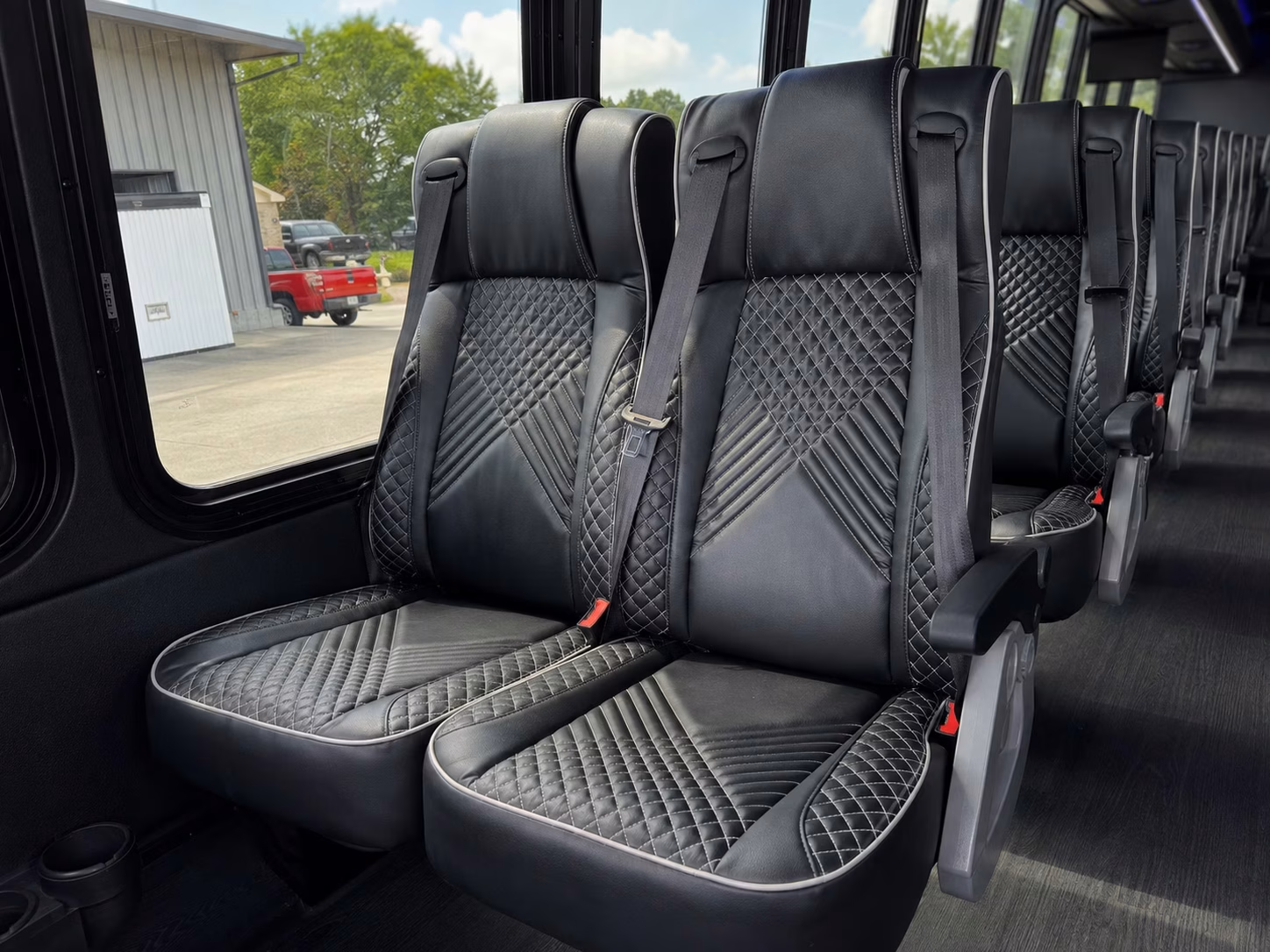 sacramento kings fan bus rentals to golden 1 center