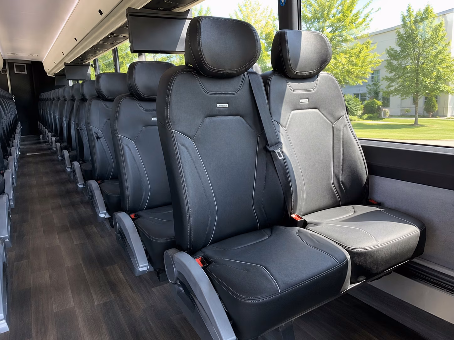 sacramento wedding shuttle buses between downtown hotels and venues